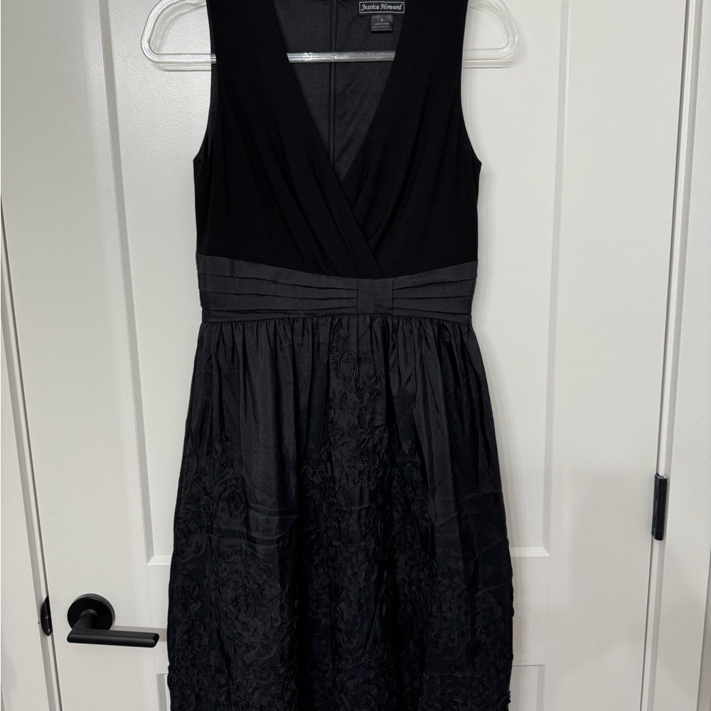 Jessica Howard Black Sleeveless V-Neck Midi Sundress